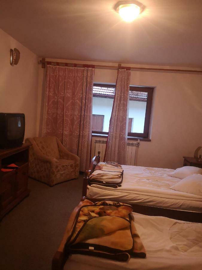 Floarea Reginei Hotel Statiunea Climaterica Sambata Bagian luar foto